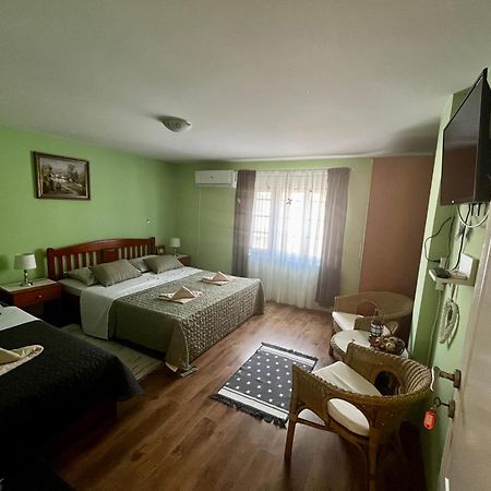 Apartman Simona Vrdnik Exterior photo