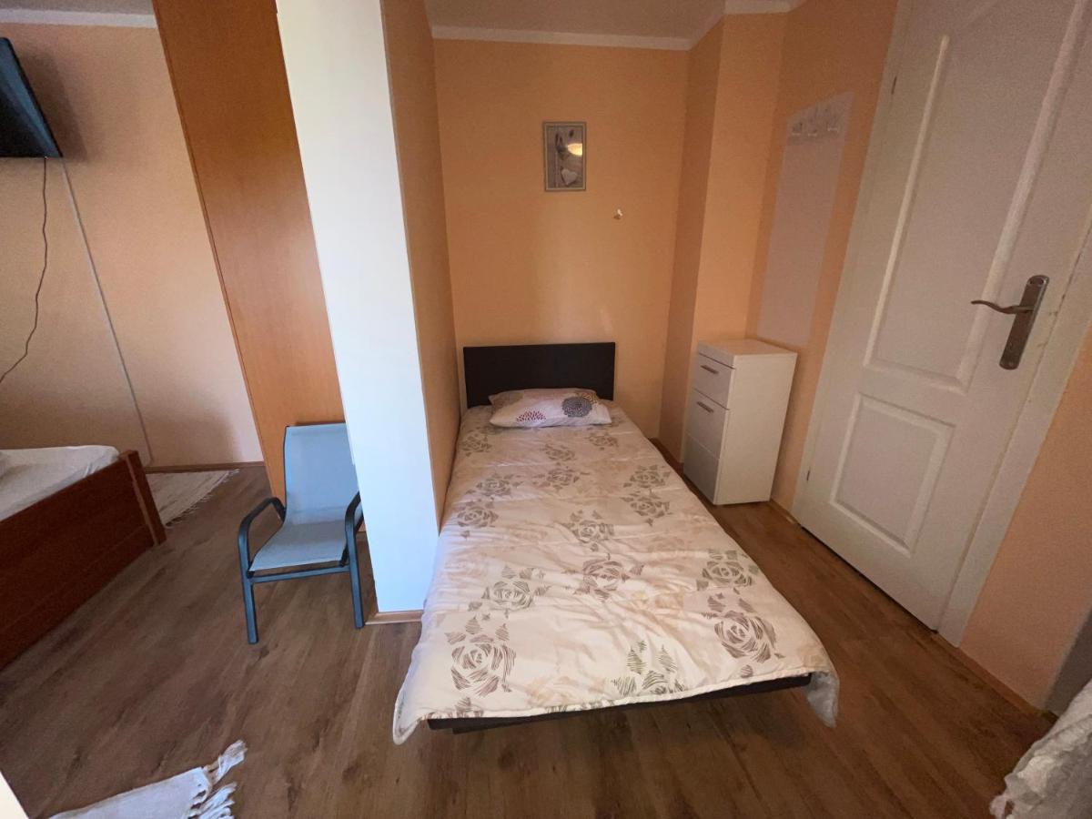 Apartman Simona Vrdnik Exterior photo