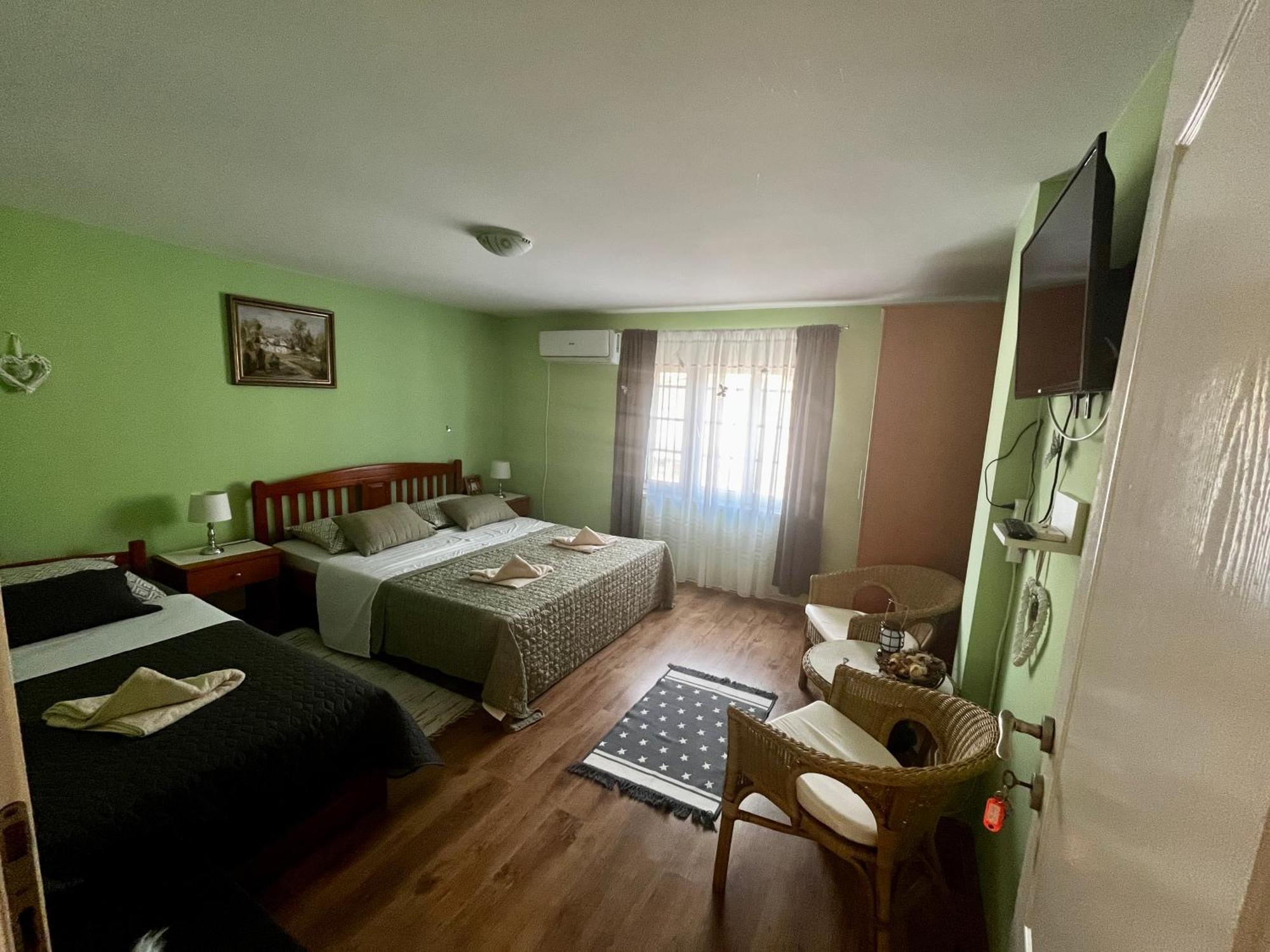 Apartman Simona Vrdnik Exterior photo